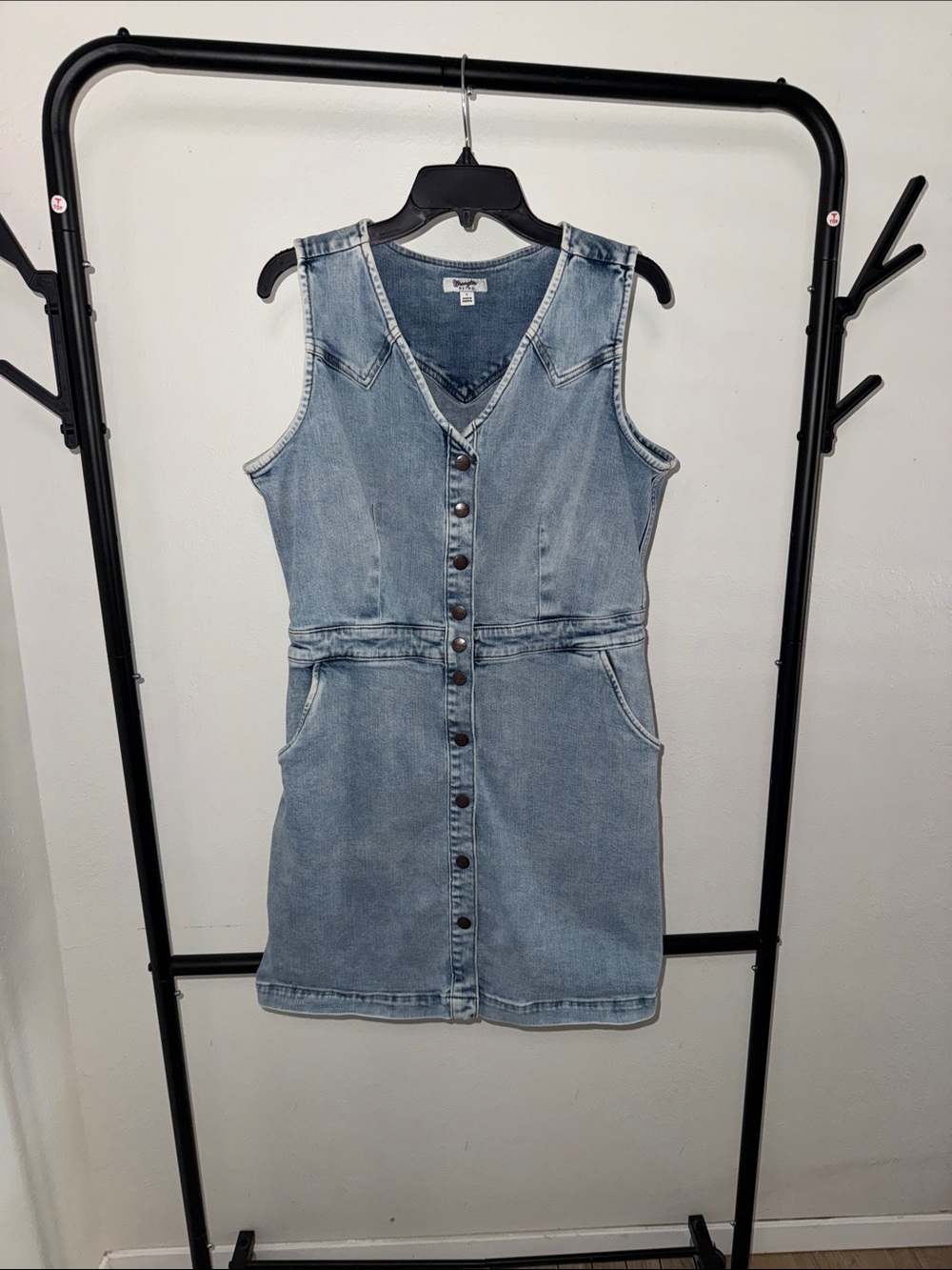 Wrangler Retro Dress Light Wash Denim Button-Front Sleeveless Dress